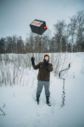 Рыболовный ящик Кемпинг Ворлд (Camping World)  "Друг-2" 20 л цвет черный