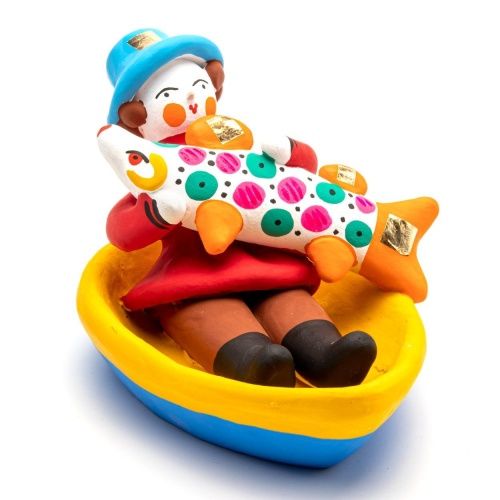 Фигурка "Мужик в лодке с рыбой"